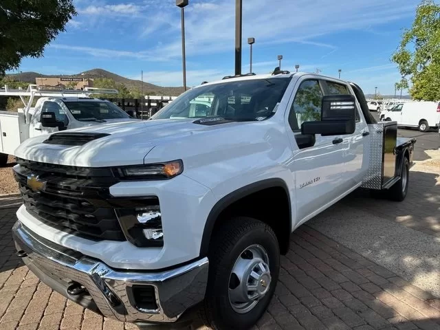 2024 CHEVROLET 3500 FLATBED TRUCK WITH GOOSENECK