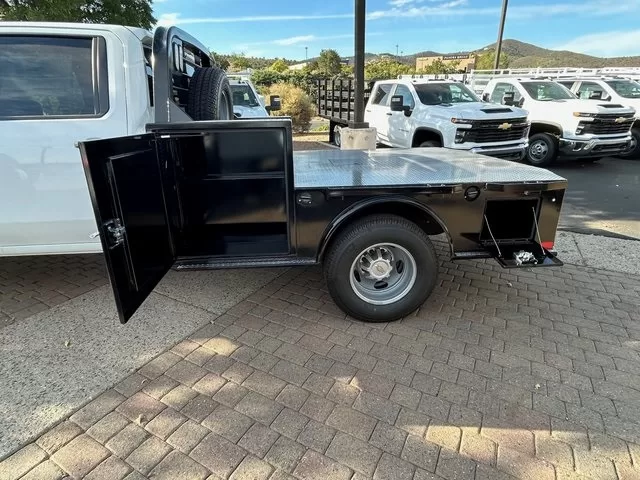 2024 CHEVROLET 3500 FLATBED TRUCK WITH GOOSENECK