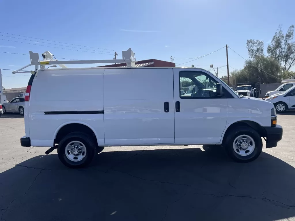 2021 CHEVROLET Express 2500 Cargo Van with bin package and ladder rack