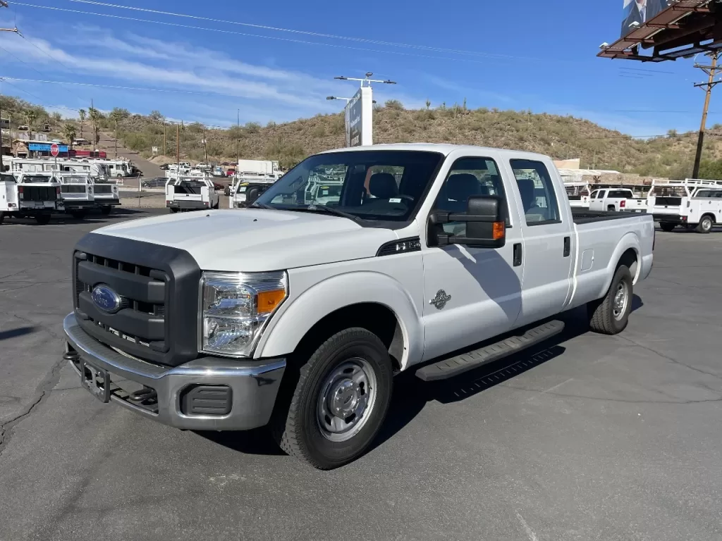 2015 Ford F350 Super Crew Long Pickup Bed