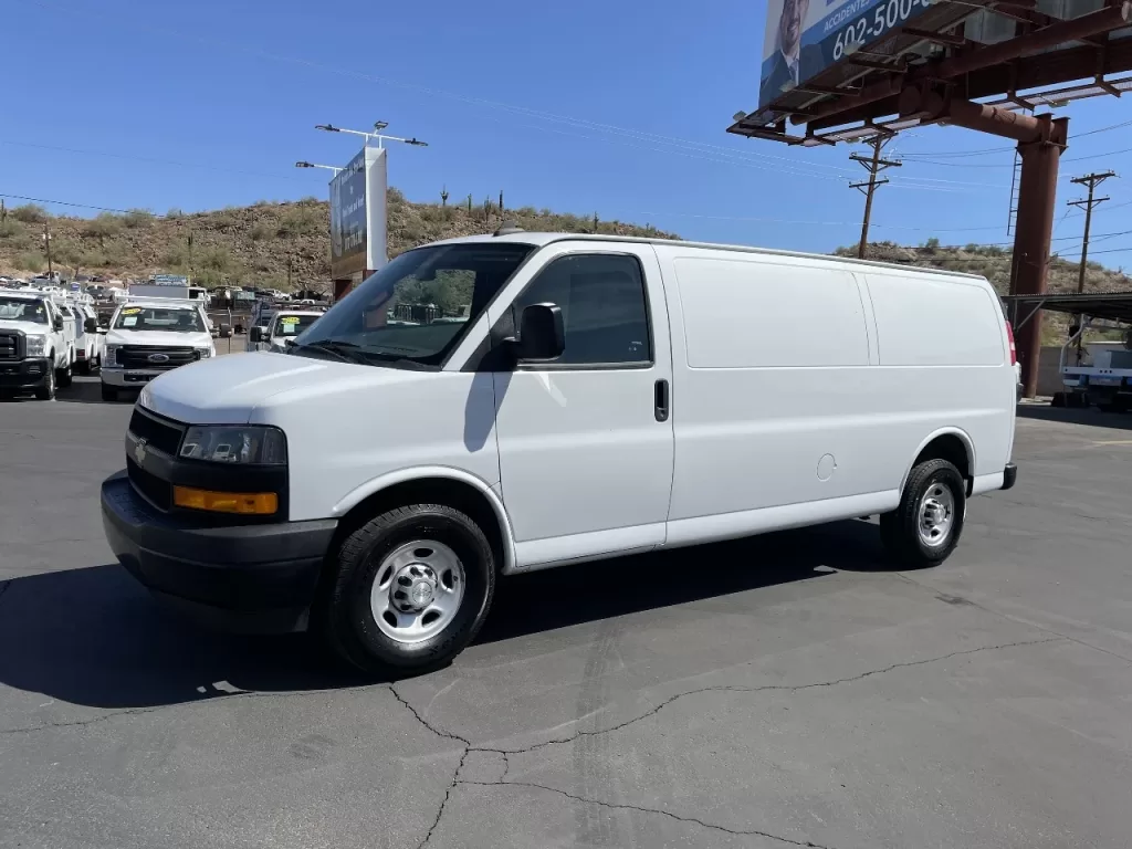 2018 CHEVROLET Express 3500 Cargo Van with bin package