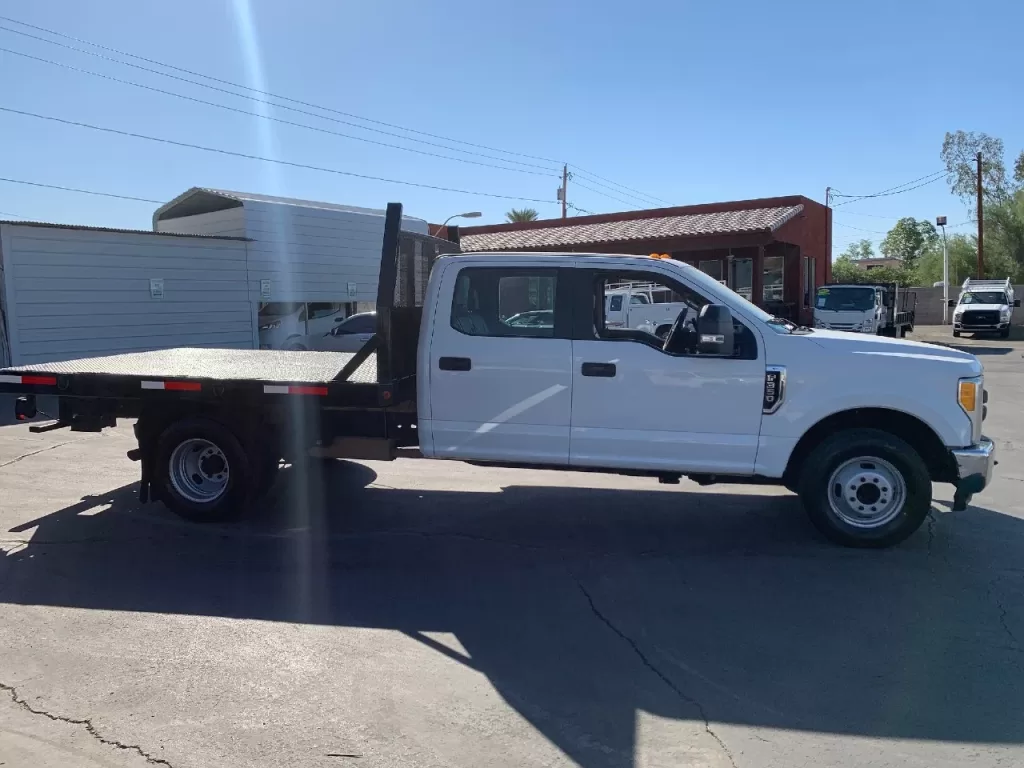 2017 Ford F350 Flatbed Truck