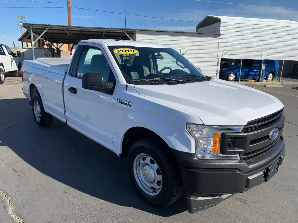 2019 Ford F150 Long Bed Pickup Truck With Fiberglass Tonneau Cover