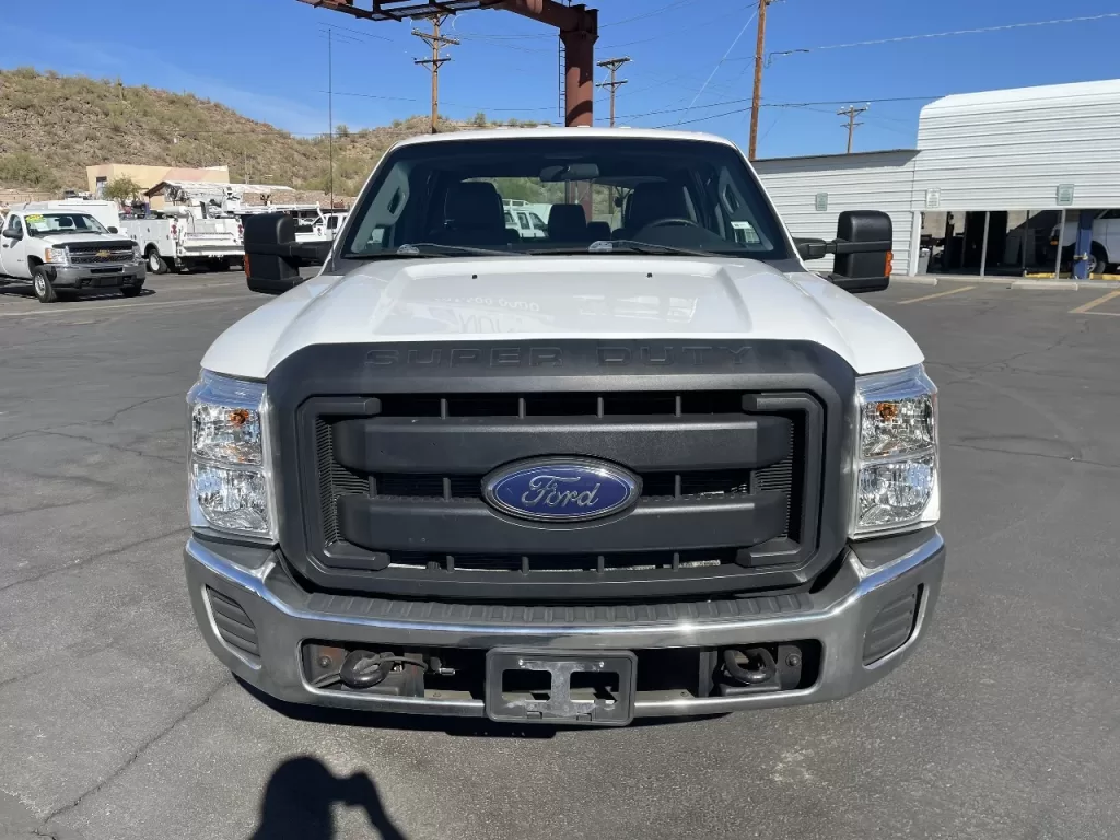 2015 Ford F350 Super Crew Long Pickup Bed