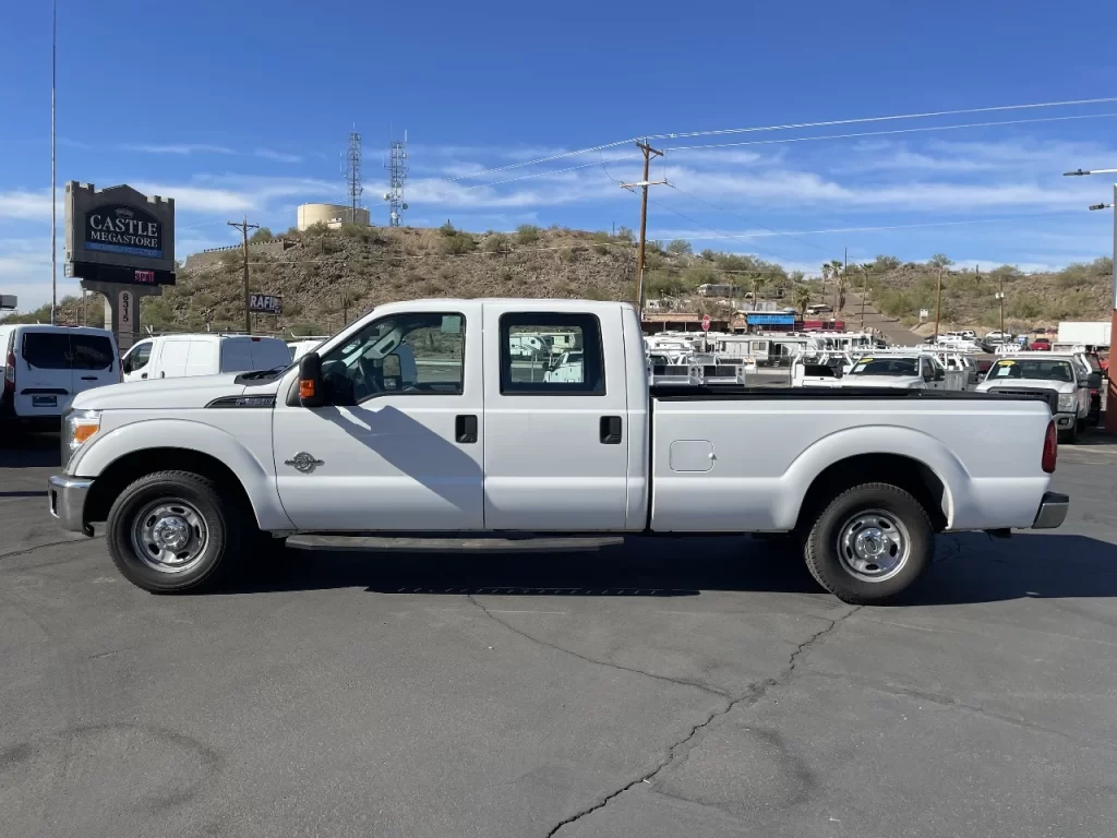 2015 Ford F350 SRW Super Crew long bed