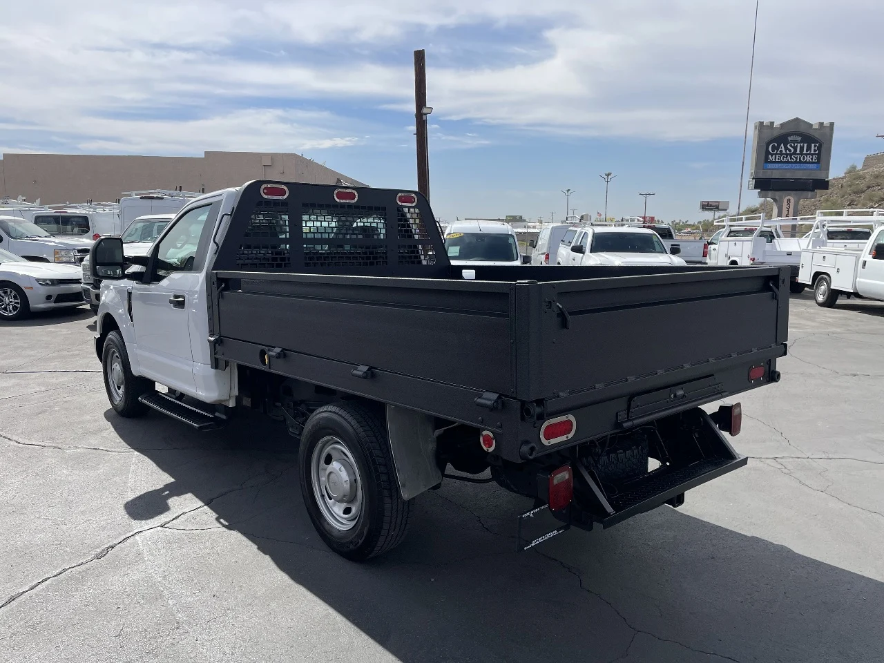 2017 FORD F250 Flatbed Truck