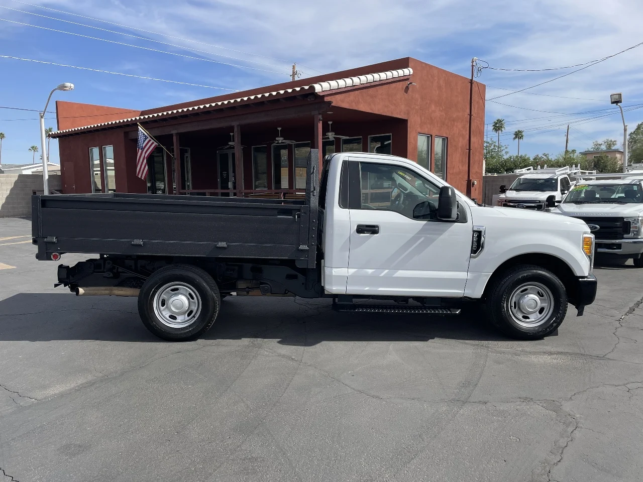 2017 FORD F250 Flatbed Truck