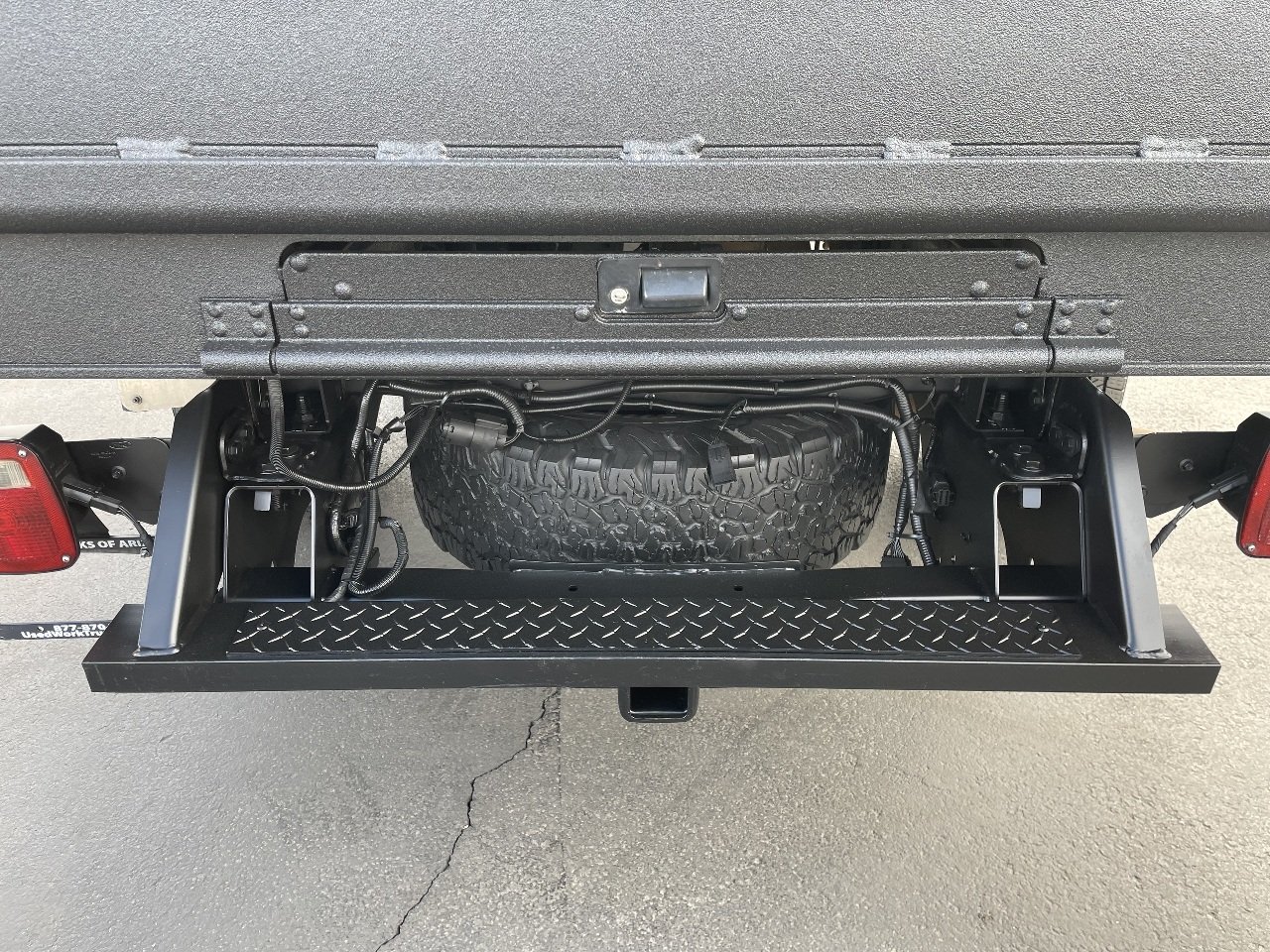 2017 FORD F250 Flatbed Truck