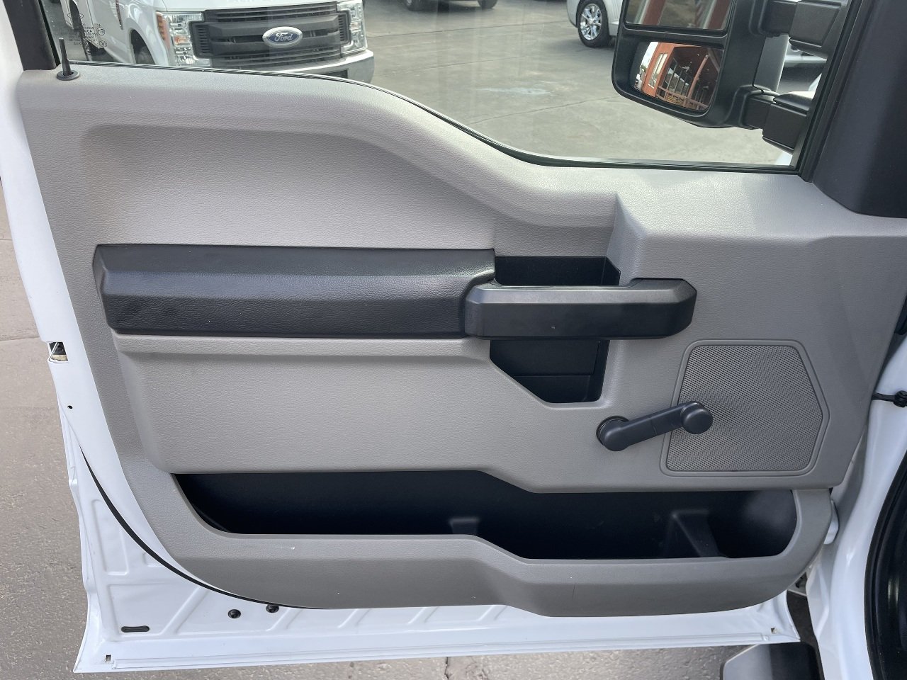 2017 FORD F250 Flatbed Truck