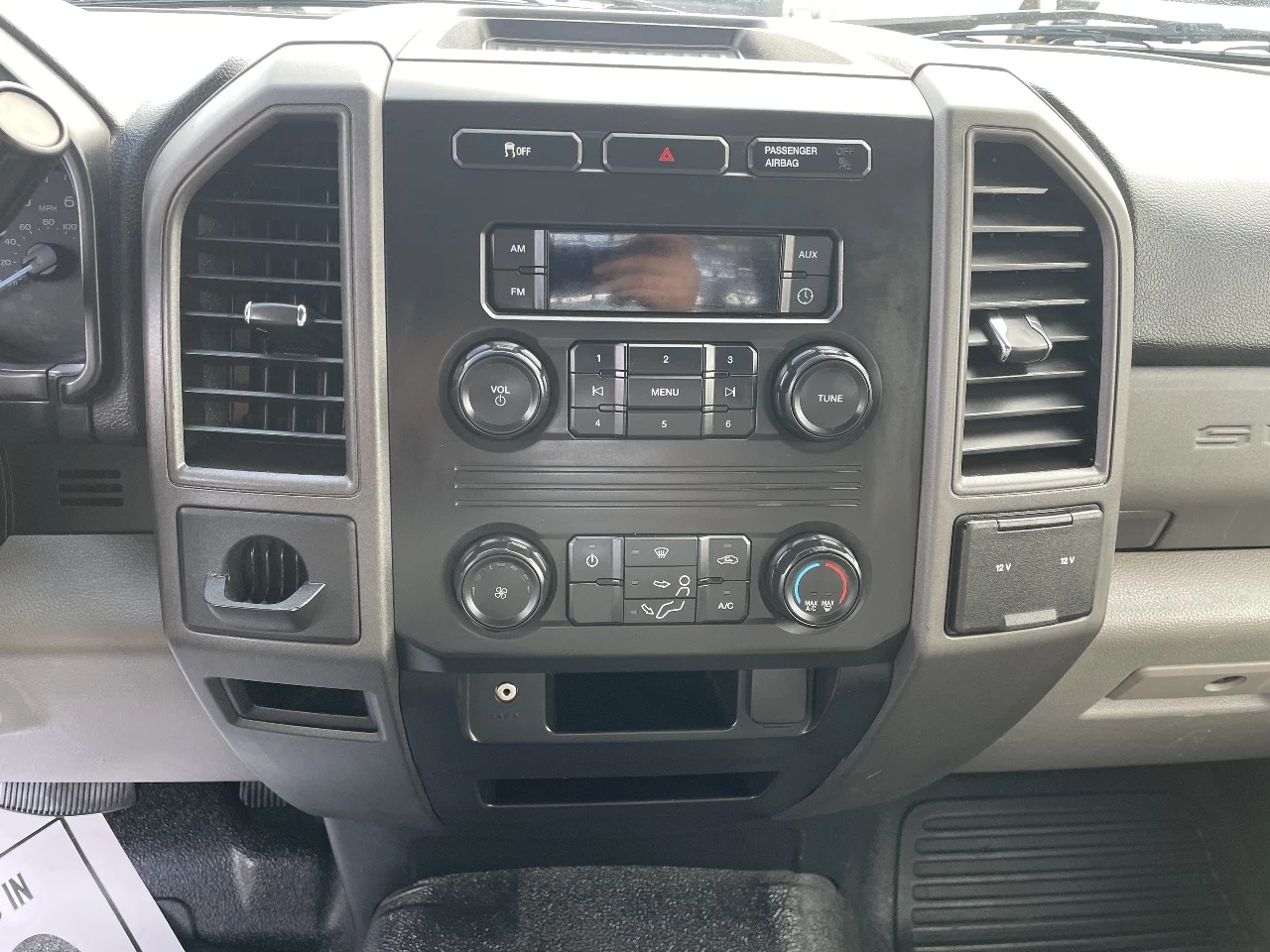2017 FORD F250 Flatbed Truck