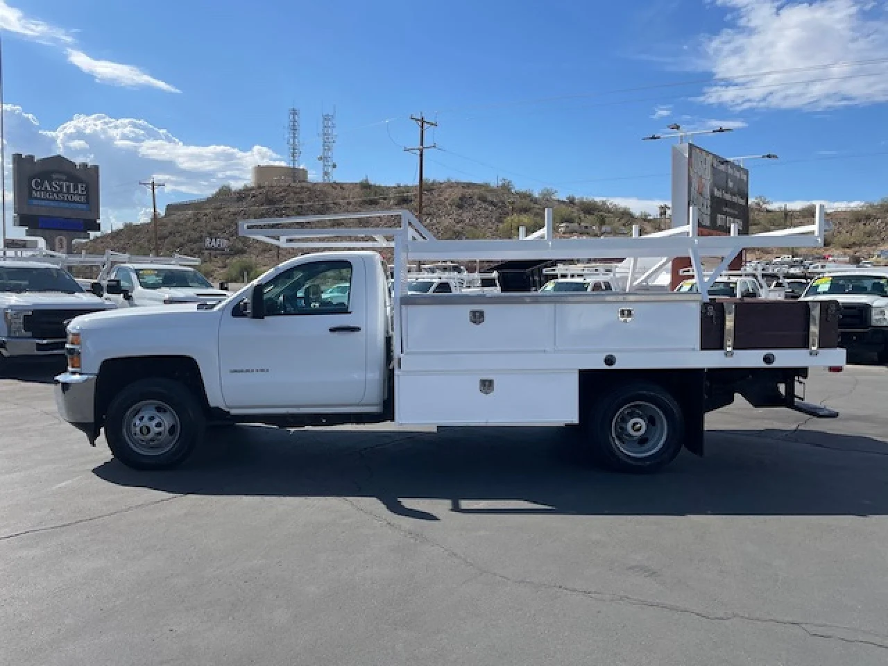 2015 Chevrolet Silverado 3500HD Contractor Truck